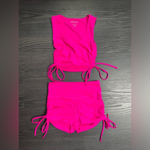 Hot pink workout set - Picture 1 of 6